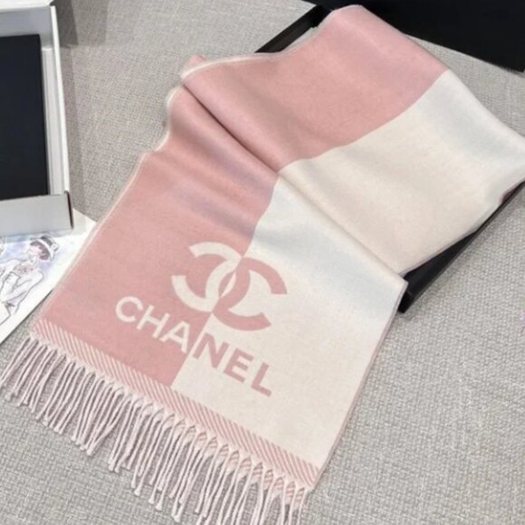 CHANEL Pink and White Soft Scarf - Picture 3 of 5